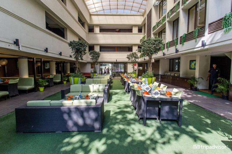 Citrus Hotel Lonavala Luaran gambar