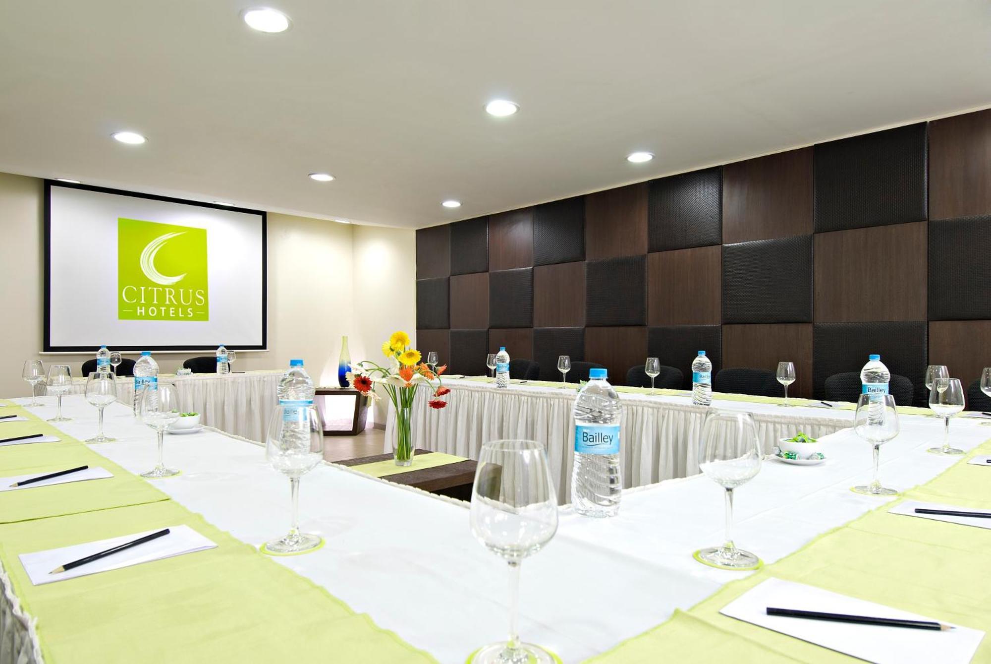 Citrus Hotel Lonavala Luaran gambar