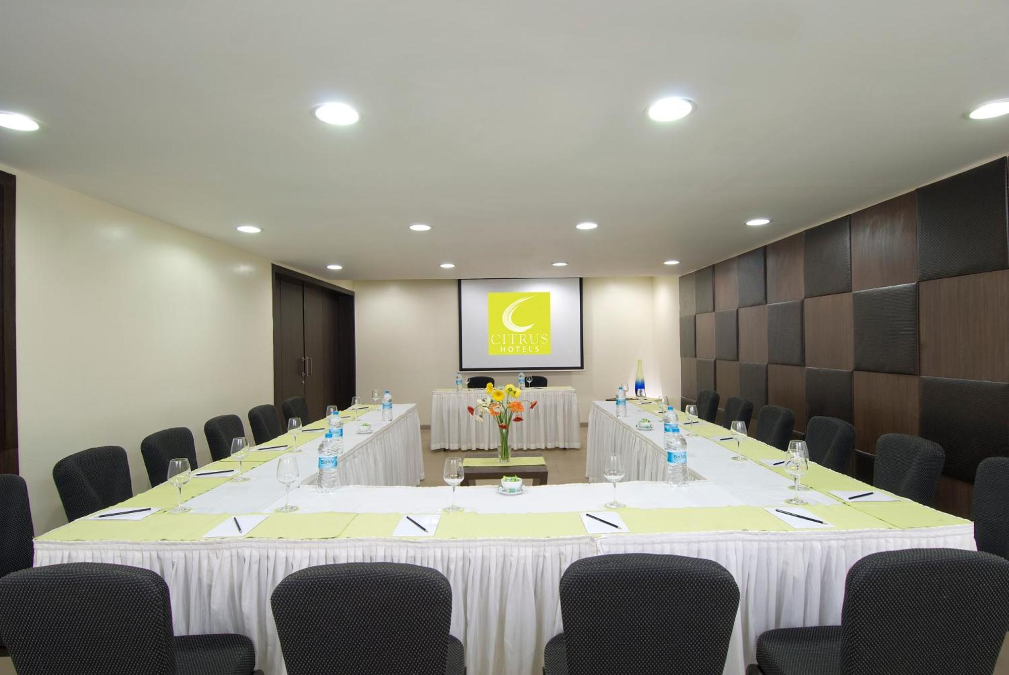 Citrus Hotel Lonavala Luaran gambar