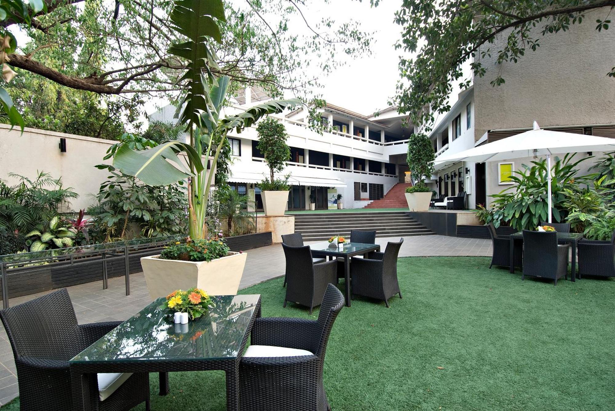 Citrus Hotel Lonavala Luaran gambar