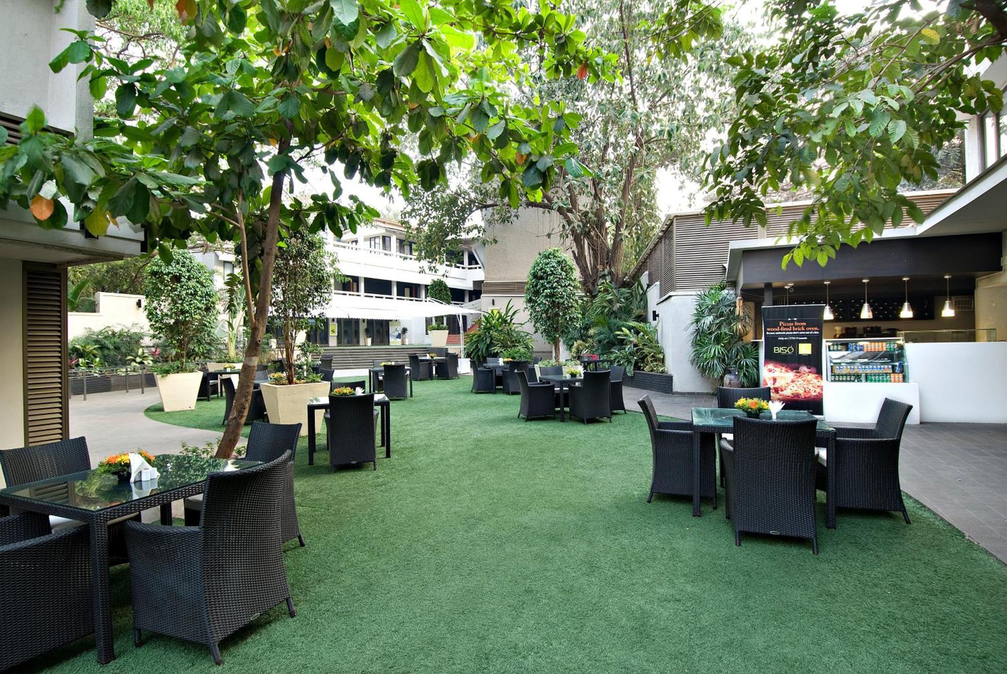 Citrus Hotel Lonavala Luaran gambar
