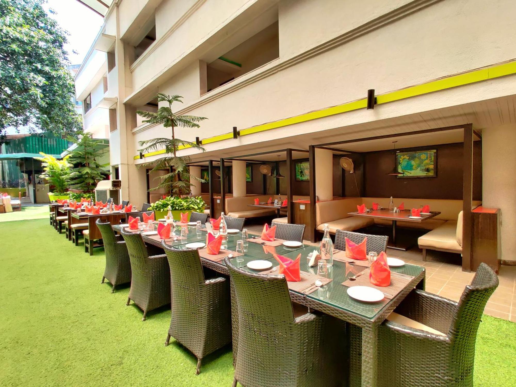 Citrus Hotel Lonavala Luaran gambar