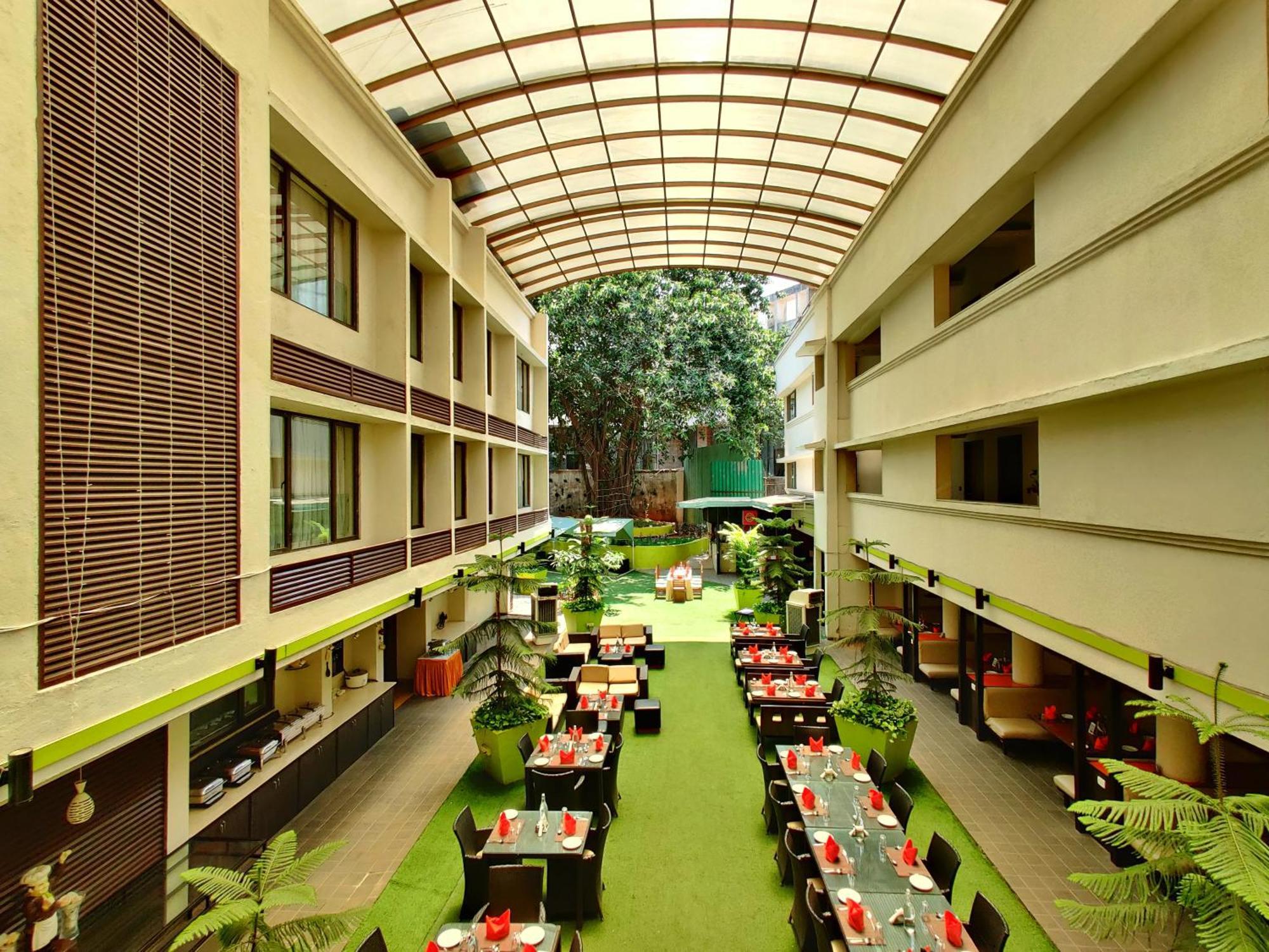 Citrus Hotel Lonavala Luaran gambar