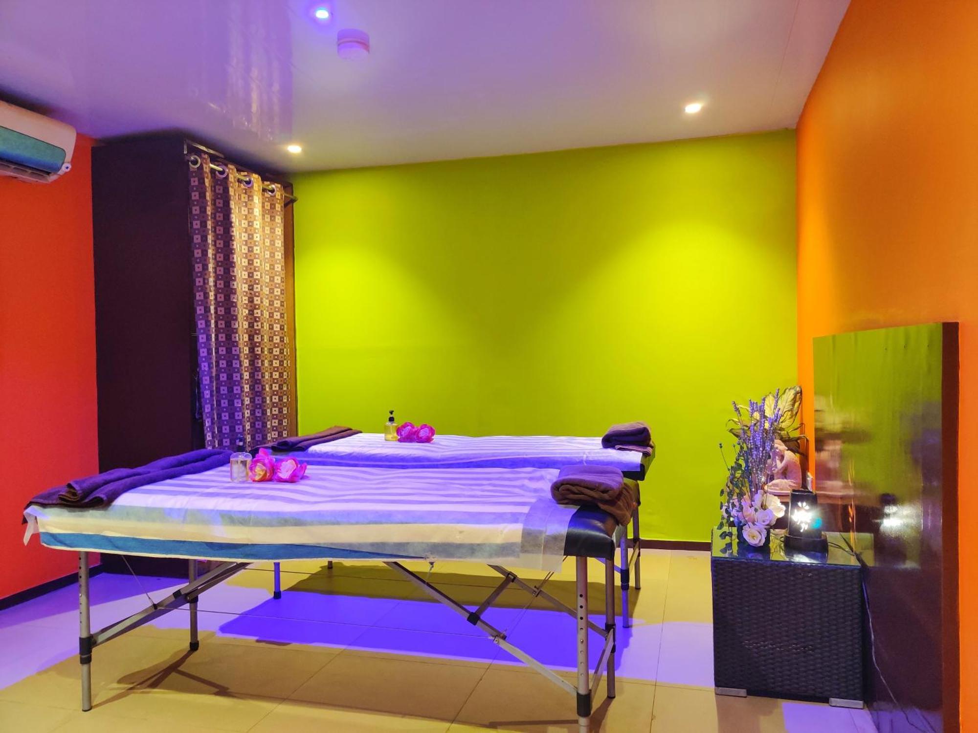 Citrus Hotel Lonavala Luaran gambar