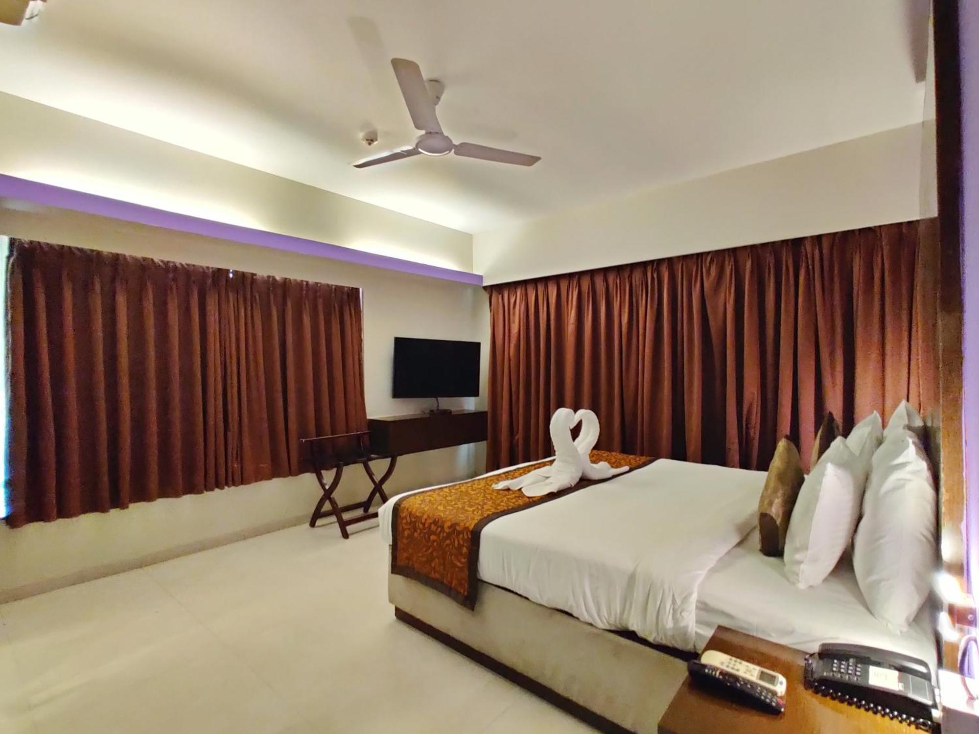 Citrus Hotel Lonavala Luaran gambar
