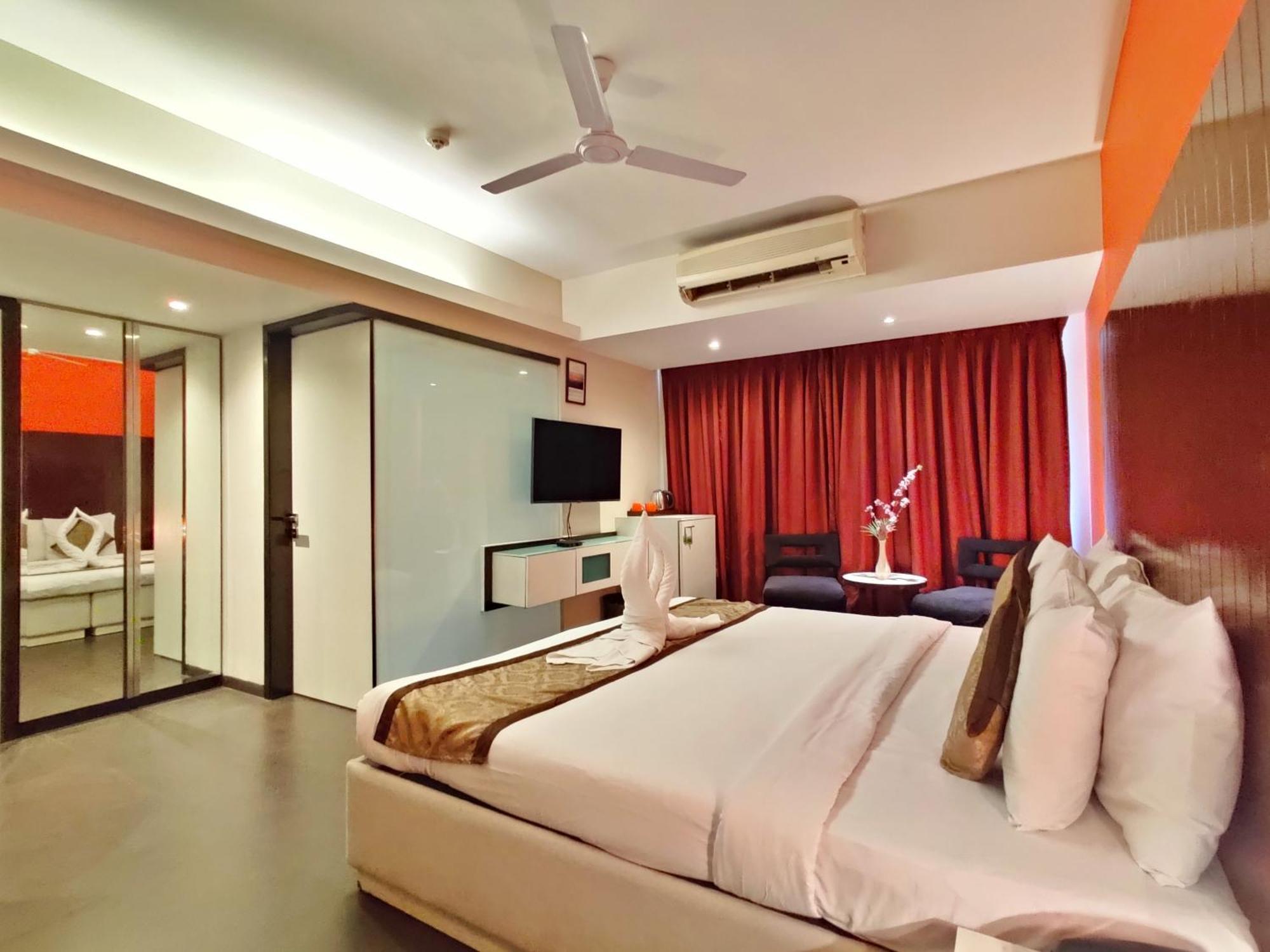Citrus Hotel Lonavala Luaran gambar